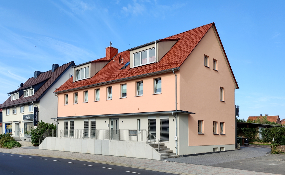 Wohn- und Geschäftshaus aus den 1950er Jahren in Niestetal